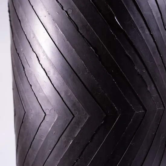 High Quality Heavy Duty Herringbone V Pattern Fabric Ribbed Chevron Rubber Conveyor Belt